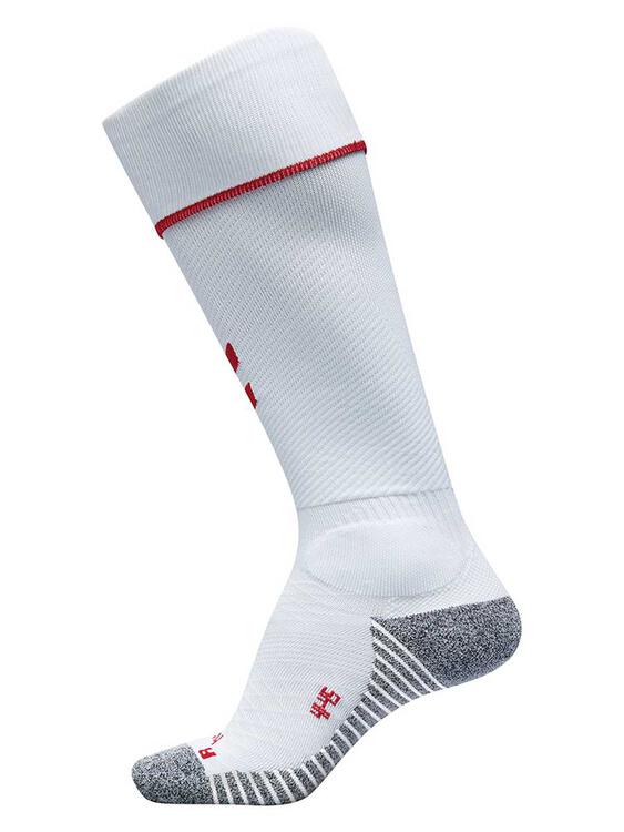 hummel pro football sock 17 18 white true red 2011609402 gr 10